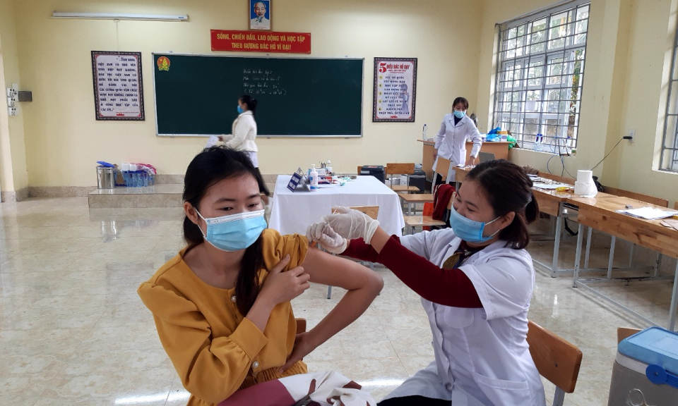 Nỗ lực vì sức khoẻ nhân dân, phục hồi nền kinh tế