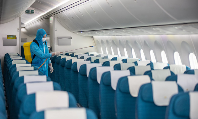 Cách hạn chế lây nhiễm nCoV khi đi máy bay