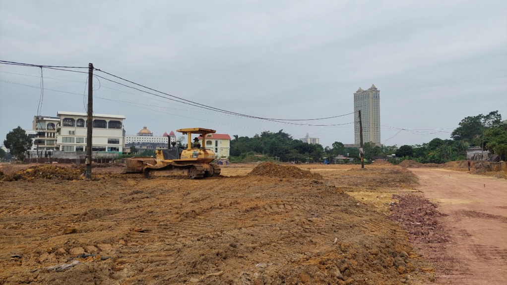 Dự án đầu tư hạ tầng khu nhà ở phường Hải Hòa, TP Móng Cái đang được Công ty CP đầu tư phát triển và Xây dựng Trí Đức hoàn thiện hạ tầng.