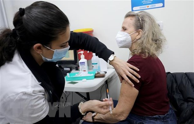 Israel: Lieu vaccine thu 4 khong du ngan ngua bien the Omicron hinh anh 1