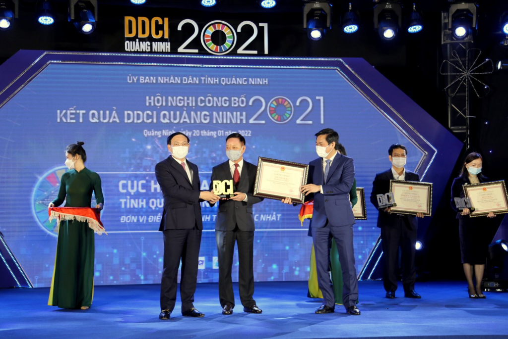  Cục Hải quan tỉnh Quảng Ninh đứng đầu khối các sở, ngành trong bảng xếp hạng DDCI năm 2021 của tỉnh. 
