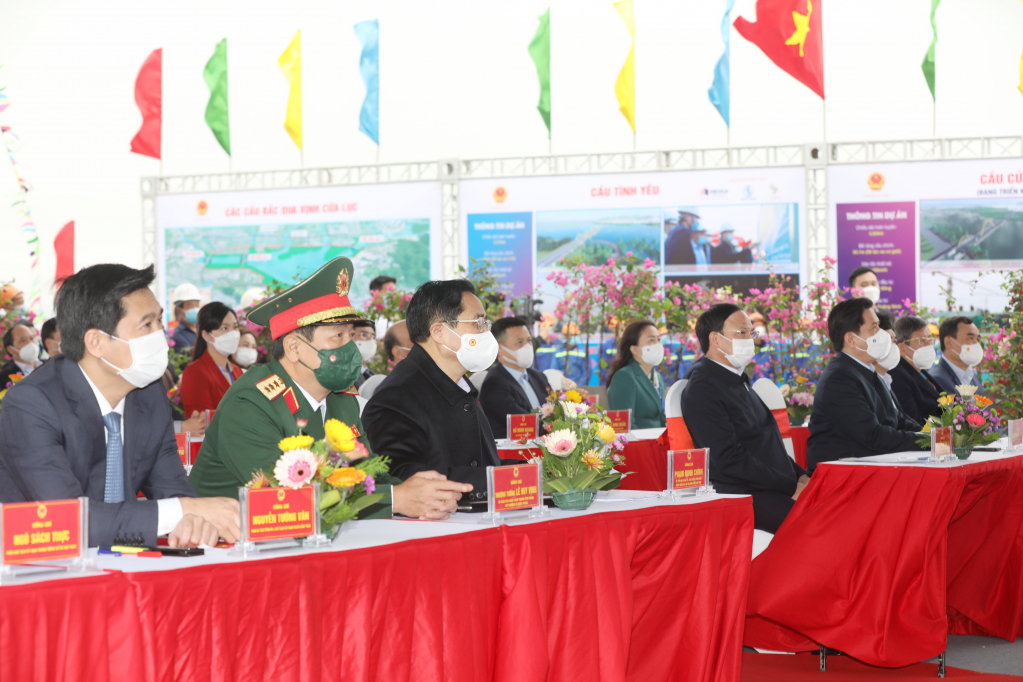 Delegates attended the opening ceremony of Love Bridge.