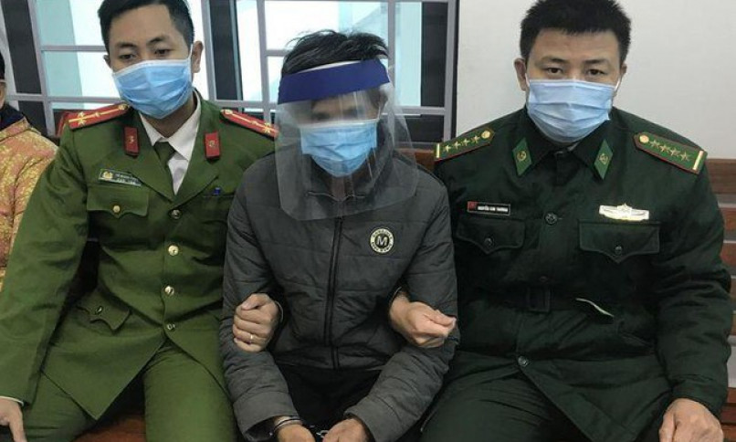 Mật phục, bắt đôi vợ chồng vận chuyển số lượng lớn ma túy