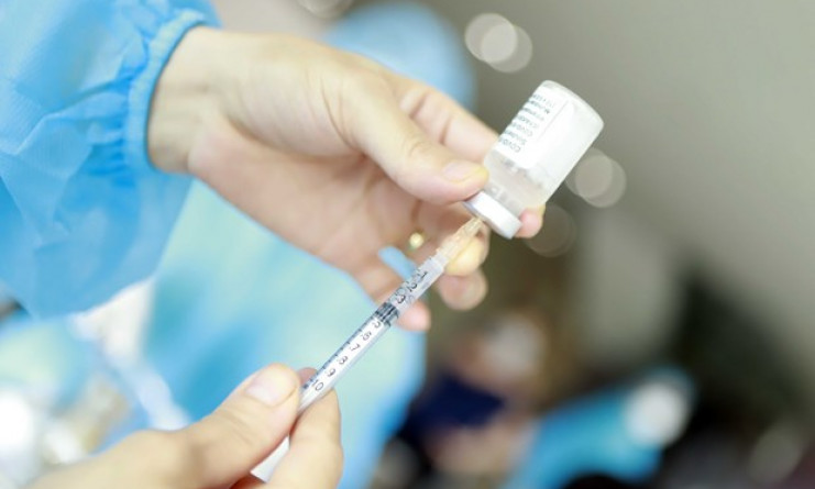 Tiến hành các thủ tục để mua vaccine cho trẻ từ 5 đến 11 tuổi