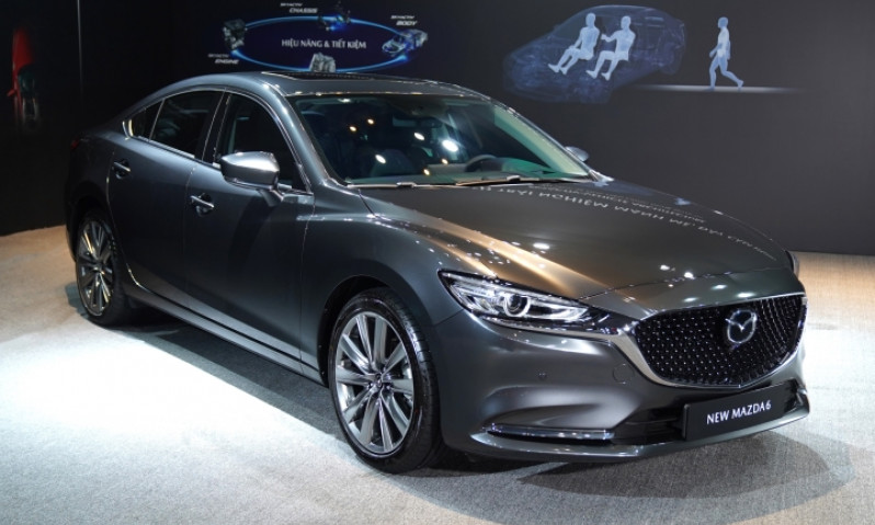 Sedan hạng D tầm 1 tỷ đồng, chọn Kia K5 hay Mazda6?