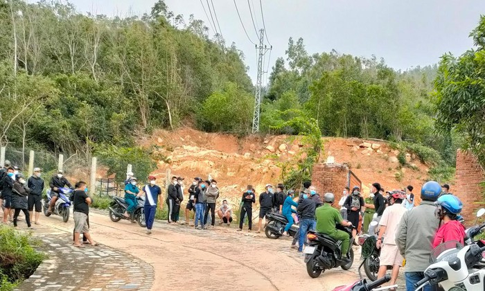 Xe máy gặp nạn khi xuống dốc, 2 thanh niên tử vong tại chỗ