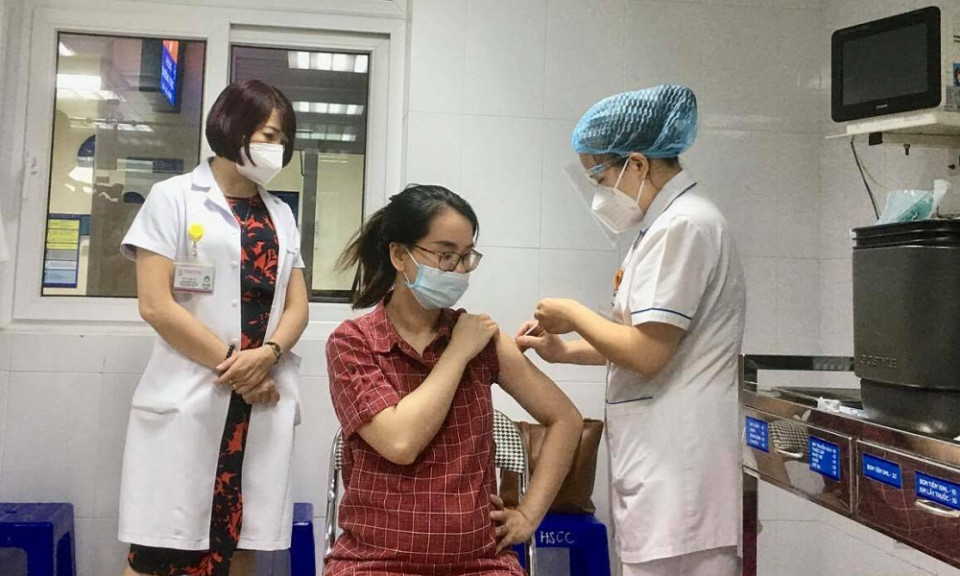 Phụ nữ mang thai có nên tiêm mũi 3 vaccine Covid-19?