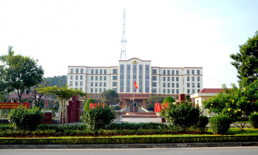 Bắt tạm giam 2 nguyên lãnh đạo Công ty TNHH một thành viên Apatit Việt Nam