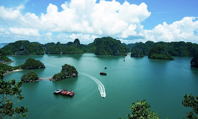 Ha Long Bay – A world wonder with global value