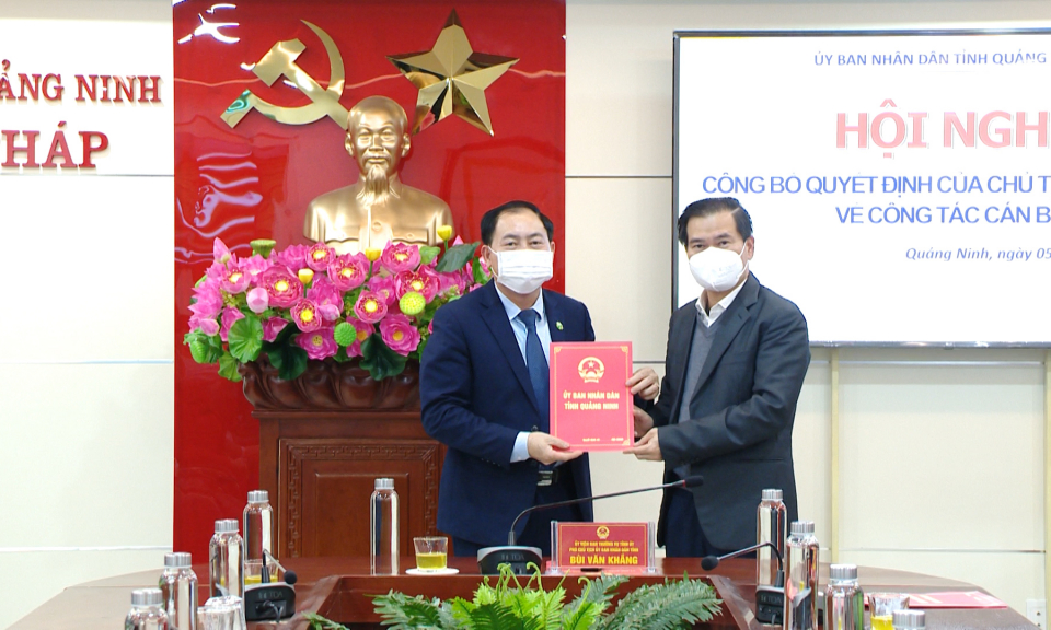 Trao quyết định bổ nhiệm Phó Giám đốc Sở Tư pháp