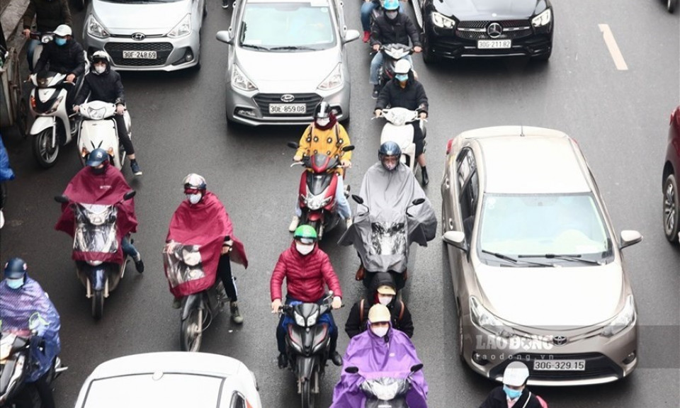 Miền Bắc mưa nhỏ kèm sương mù sáng sớm, trời rét