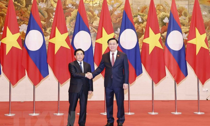 Quan hệ hợp tác Việt Nam-Lào giữ đà phát triển trên tất cả các kênh