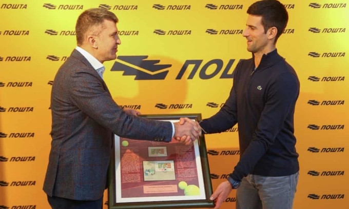 Djokovic dự tiệc một ngày sau xét nghiệm dương tính nCoV