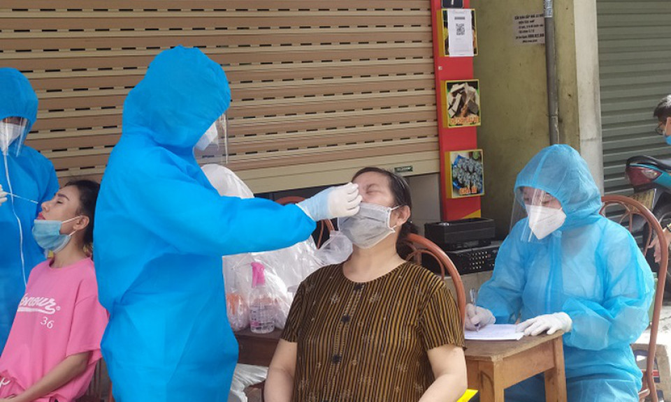 Hà Nội: Hơn 31.000 trường hợp dương tính với SARS-CoV-2 được xác định bằng test nhanh