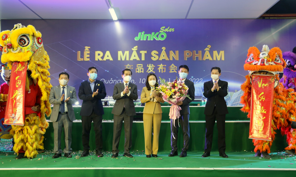 Lễ khởi động sản xuất và ra mắt sản phẩm dự án công nghệ tấm silic Jinko Solar Việt Nam