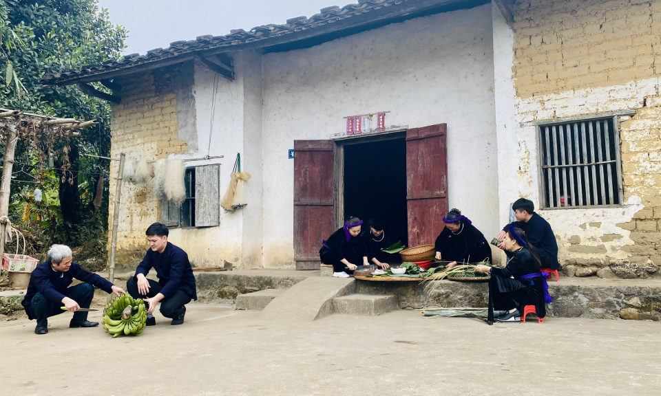 Độc đáo phong tục đón Tết của người Tày