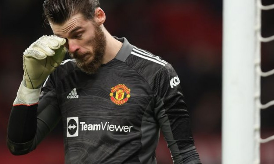 Nhìn De Gea, M.U nên rút ra bài học từ sai lầm của Arsenal
