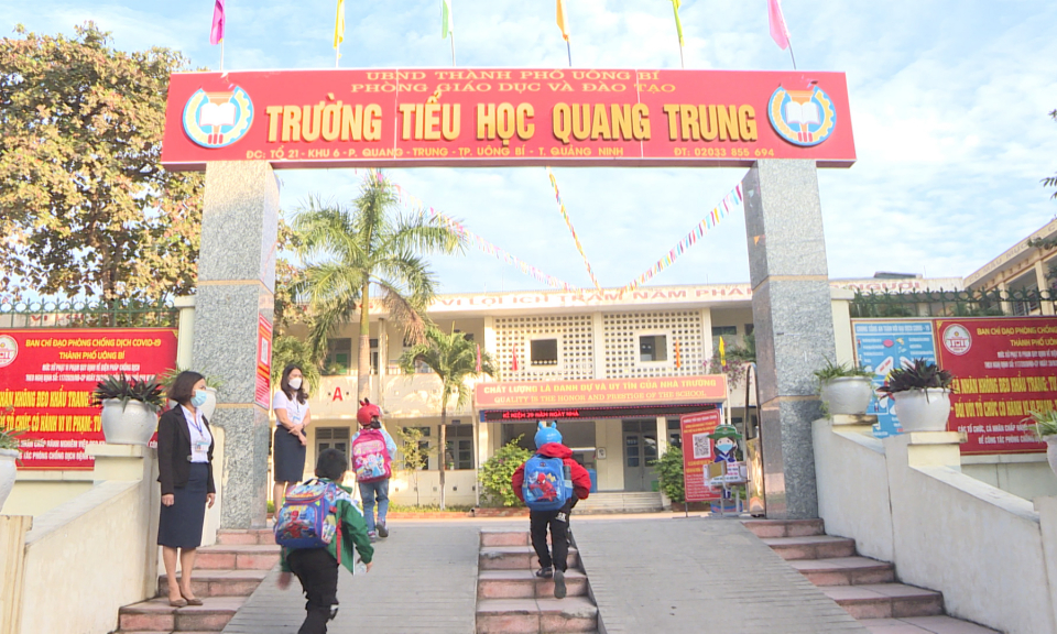 Từ 12/1, TP Uông Bí chuyển sang hình thức dạy học trực tuyến từ cấp tiểu học trở lên