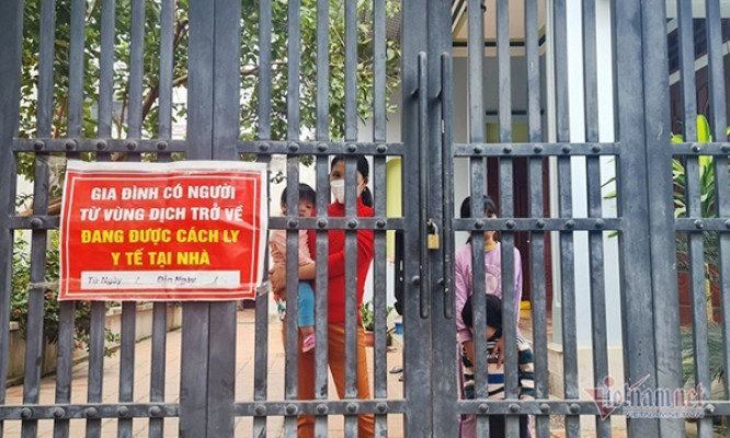 'Sáng tạo' kiểu khóa cổng người cách ly là sai, không 'ngăn sông cấm chợ'