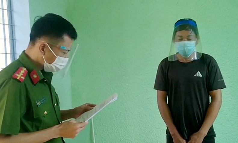 Bắt đối tượng quan hệ đồng tính làm lây lan dịch bệnh HIV
