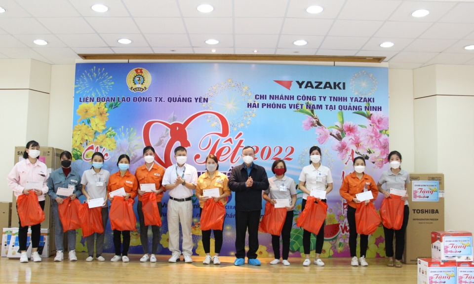 TX Quảng Yên: Lan toả “Tết Sum vầy - Xuân Bình an” trong công nhân lao động