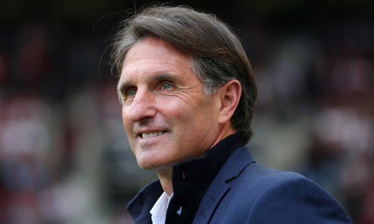 Sa thải Shevchenko, Genoa nhanh chóng tìm thấy người thay thế