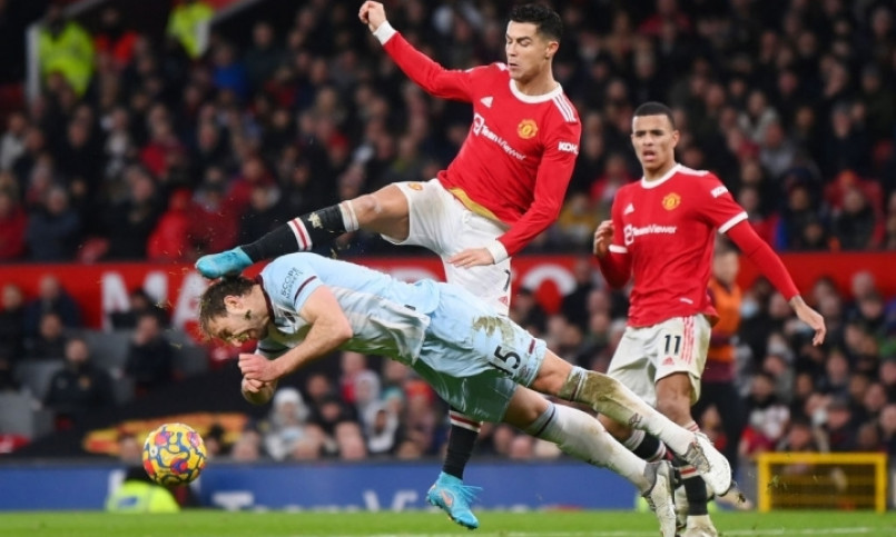 Kết quả Ngoại Hạng Anh: Ghi bàn phút cuối hạ West Ham, Man Utd vào top 4