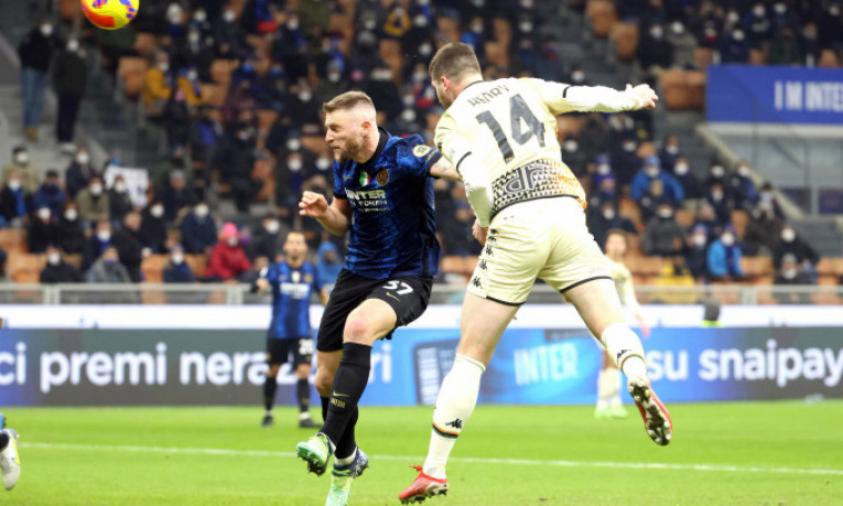 Inter thắng ngược phút 90