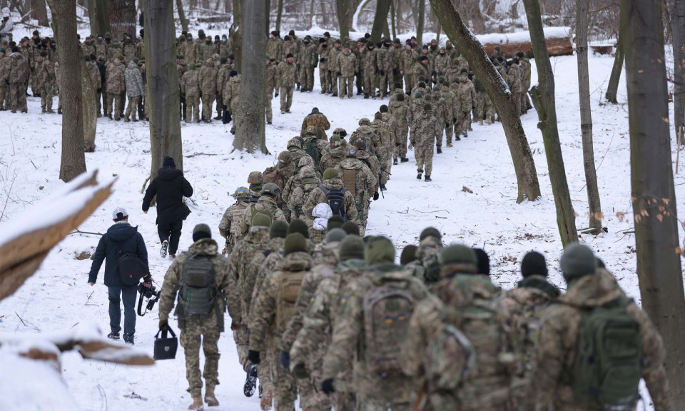 Nga nói Ukraine đang dồn quân khổng lồ, chuẩn bị tấn công Donbass