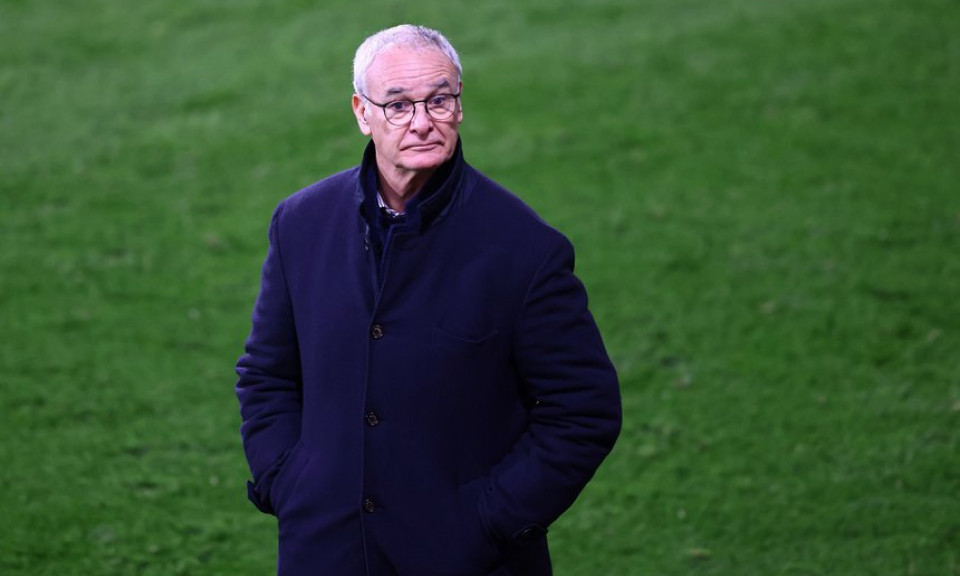 Ranieri là huấn luyện viên thứ 8 mất việc tại Premier League