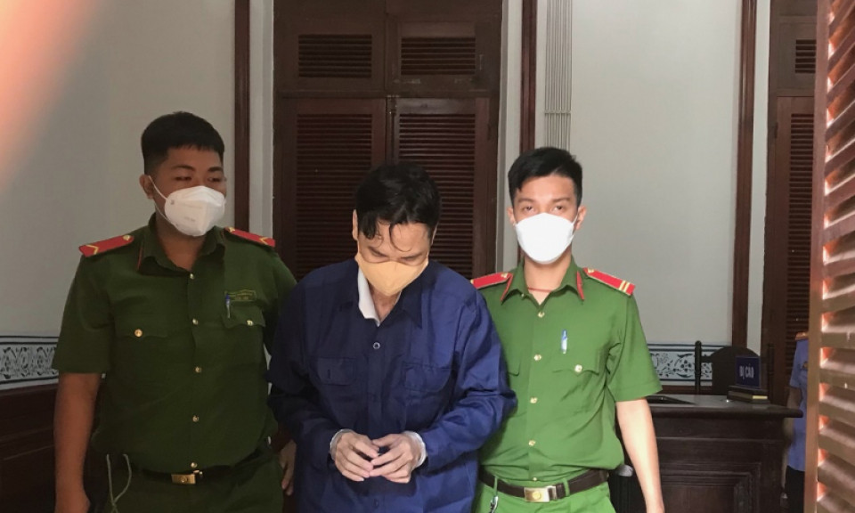 Tù chung thân cho kẻ giết vợ vì bị đòi ly hôn