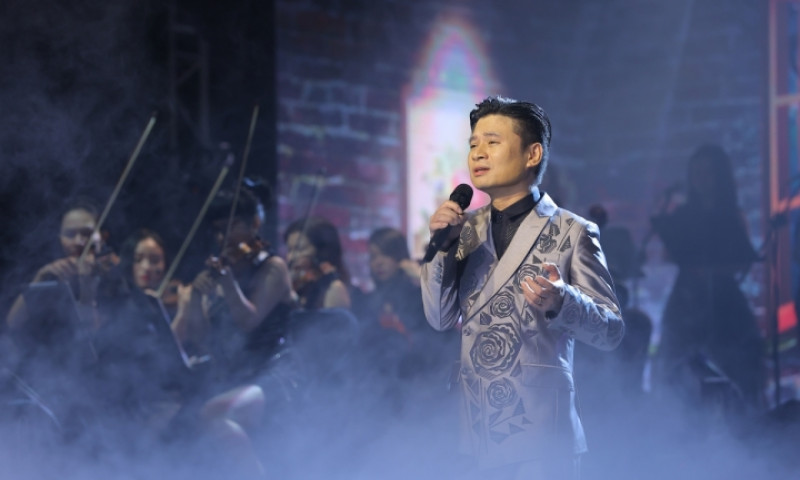 Tấn Minh khiến khán giả 'nổi da gà' khi hát nhạc Phú Quang ở 'Con đường âm nhạc'
