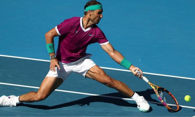 Nadal thoát hiểm ở tứ kết Australia Mở rộng