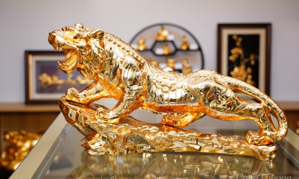 "Hổ vàng" đắt hàng cận Tết Nguyên đán Nhâm Dần