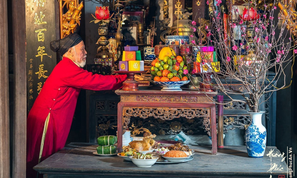 Thắp hương 3 ngày Tết: Thực hiện thế nào mới đúng?