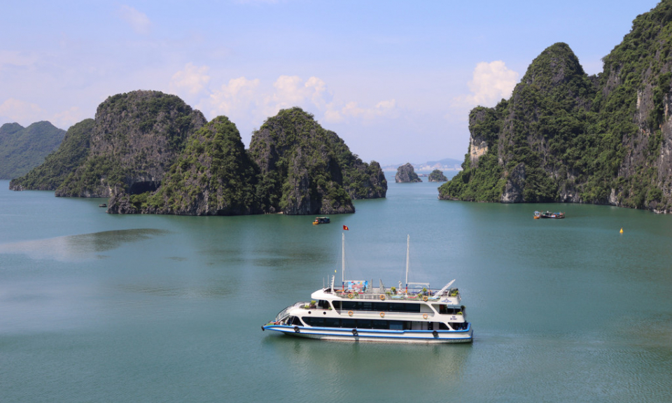 Ha Long Bay listed in top 10 friendly places to visit in Southeast Asia