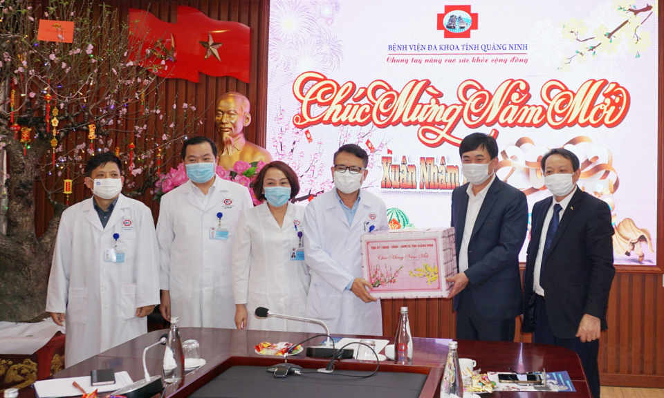 Phó Bí thư thường trực Tỉnh ủy thăm, chúc Tết tại TP Hạ Long