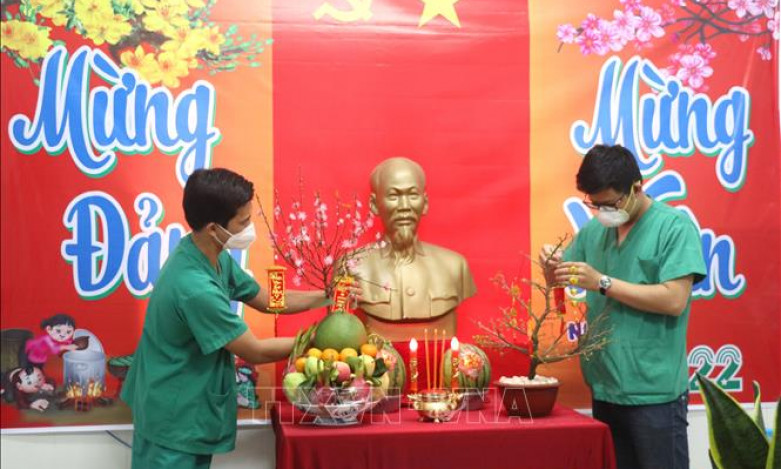 Tết của những bác sỹ xa quê chống dịch COVID-19