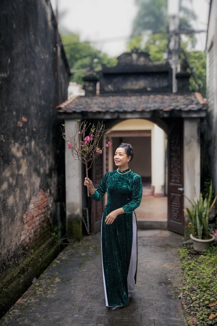 Diễn viên Chiều Xuân: 'Chồng tôi luôn đứng bếp nấu cỗ ngày Tết' - 4