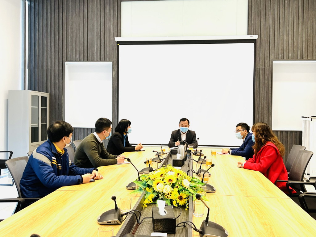 BCH Công đoàn Công ty cổ phần đầu tư phát triển Vân Đồn - Cảng HKQT Vân Đồn họp bàn các giải pháp triển khai chủ đề năm của Công đoàn Việt Nam và của tỉnh.