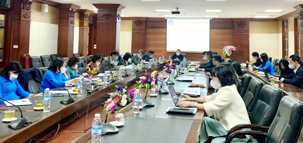 BHXH tỉnh tổ chức hội nghị bàn giải pháp thực hiện nhiệm vụ năm 2022. 