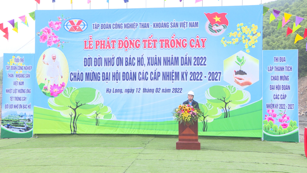 Đồng chí Lê Minh Chuẩn - Đại biểu Quốc hội khóa XV, Bí thư Đảng ủy, Chủ tịch HĐTV Tập đoàn CN Than Khoáng sản Việt Nam phát biểu tại lễ phát động Tết trồng cây xuân Nhâm Dần.