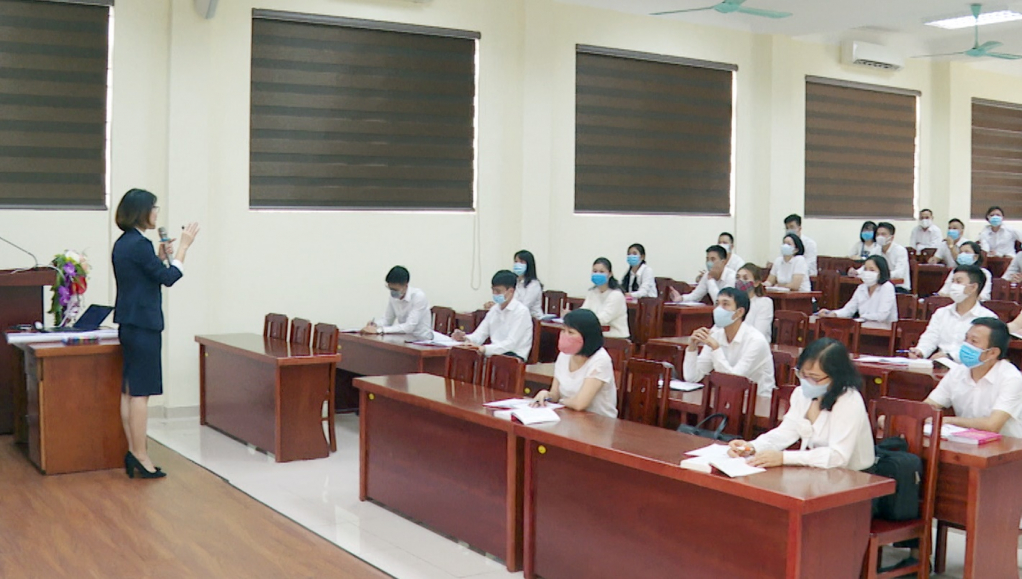 Buổi giảng của Trường Đào tạo Cán bộ Nguyễn Văn Cừ
