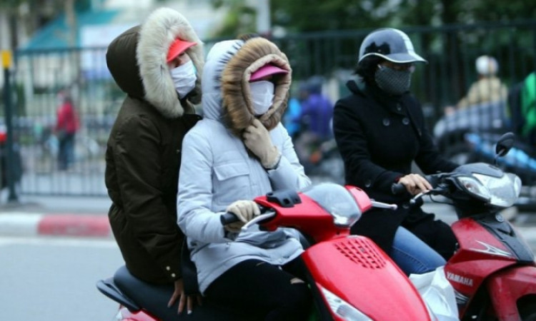Giá rét bao trùm miền Bắc ngày đầu năm Nhâm Dần