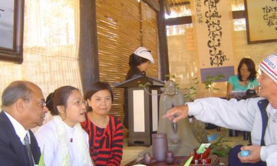 Thấp thoáng văn hóa trà Việt