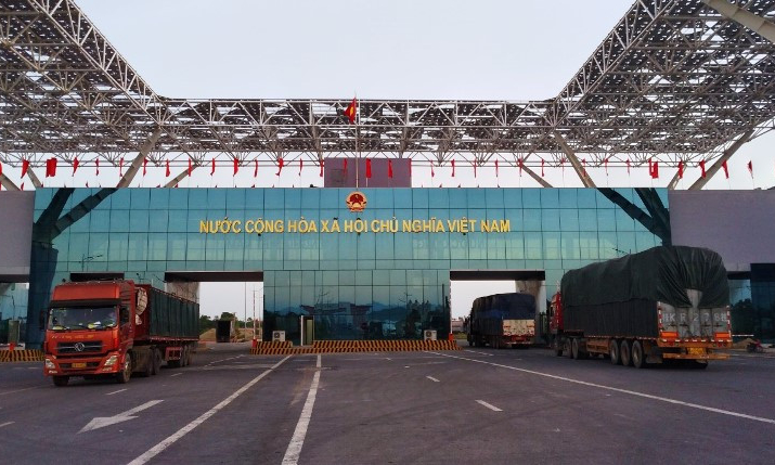 Customs clearance to resume at all border gates in Quang Ninh