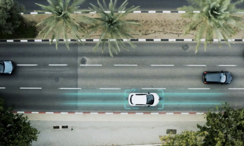 Xây dựng tuyến đường dài 1,6 km có khả năng sạc xe điện tại Mỹ