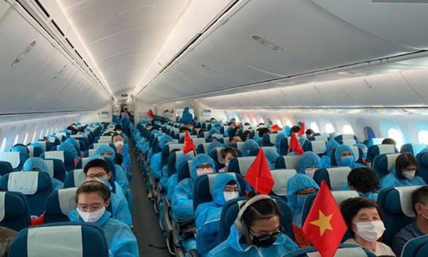 Tạo điều kiện để công dân Việt Nam nhập cảnh về nước