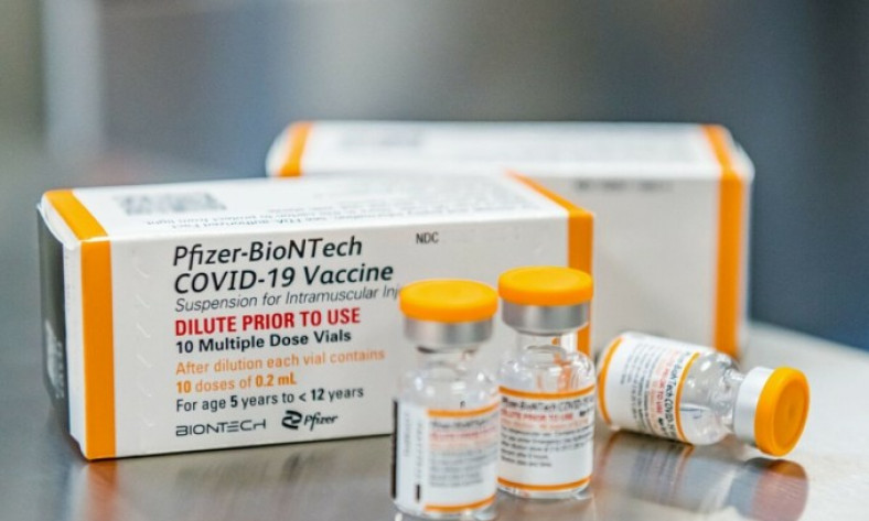 Nhật Bản gấp rút tiêm vaccine cho trẻ 5-11 tuổi