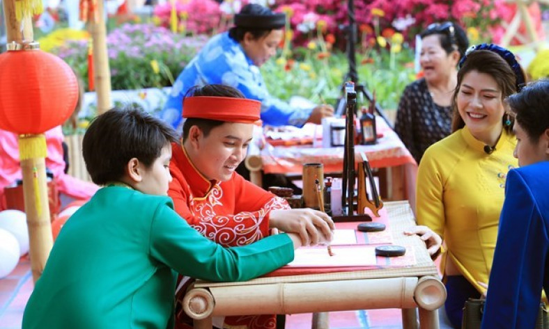 Du lịch Việt đầu Xuân mới khởi sắc tưng bừng khắp ba miền